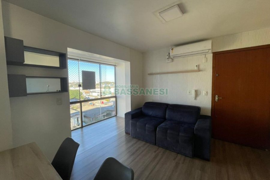 Apartamento com 74m², 2 dormitórios, 2 vagas, no bairro Santa Catarina em Caxias do Sul para Comprar