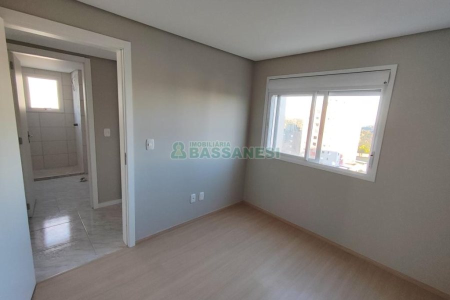 Apartamento com 52m², 2 dormitórios, 1 vaga, no bairro Vila Verde em Caxias do Sul para Comprar