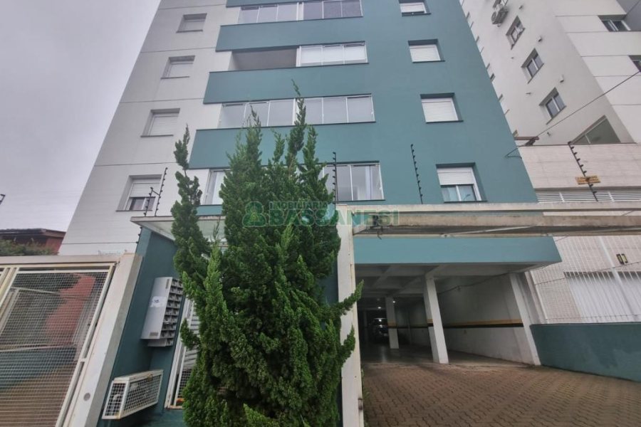 Apto Mobiliado com 55m², 2 dormitórios, 1 vaga, no bairro Cinqüentenário em Caxias do Sul para Alugar