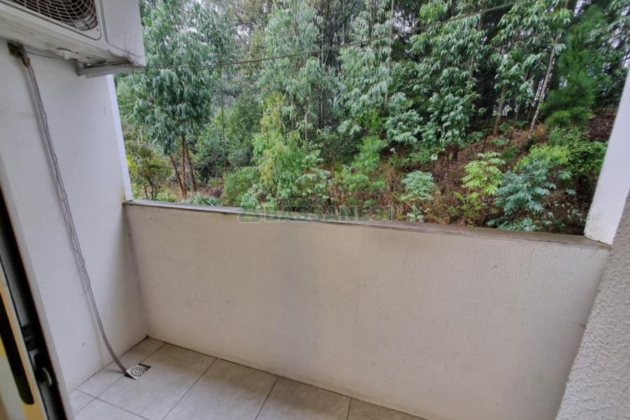 Apto Mobiliado com 55m², 2 dormitórios, 1 vaga, no bairro Cinqüentenário em Caxias do Sul para Alugar