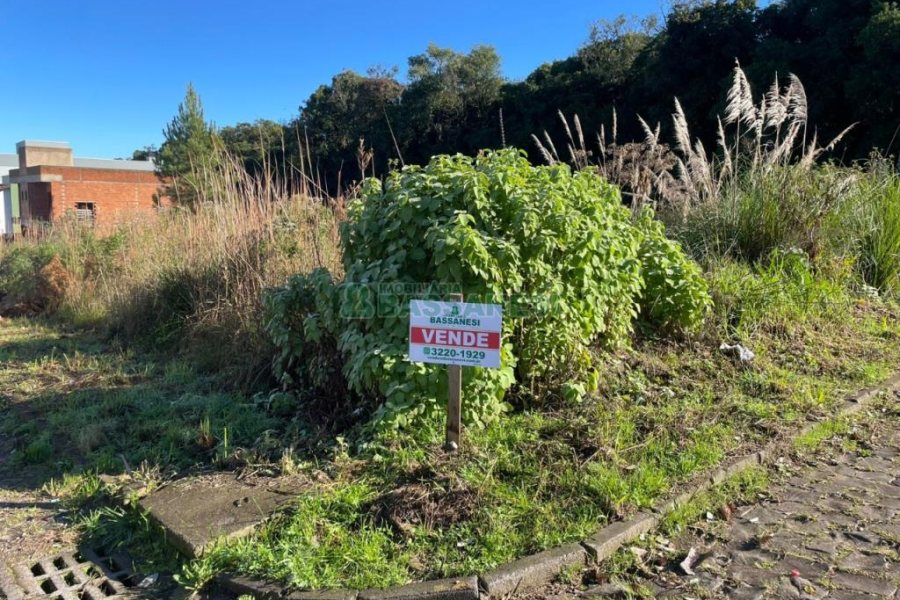 Terreno com 510m², no bairro Ana Rech em Caxias do Sul para Comprar