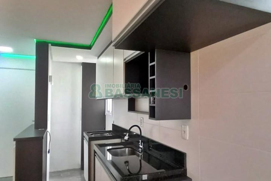 Apartamento com 42m², 2 dormitórios, 1 vaga, no bairro São Luiz em Caxias do Sul para Comprar