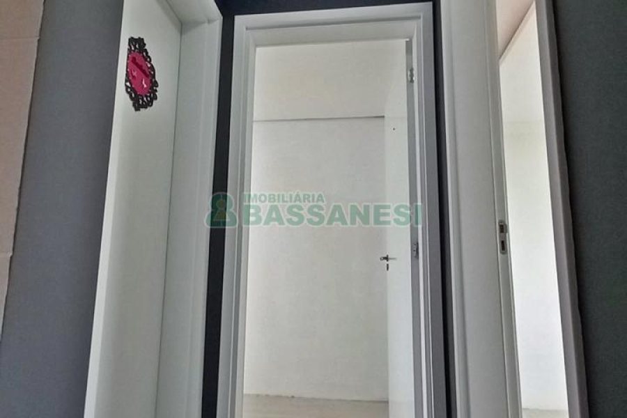 Apartamento com 42m², 2 dormitórios, 1 vaga, no bairro São Luiz em Caxias do Sul para Comprar