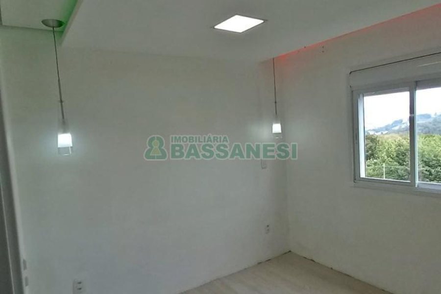 Apartamento com 42m², 2 dormitórios, 1 vaga, no bairro São Luiz em Caxias do Sul para Comprar