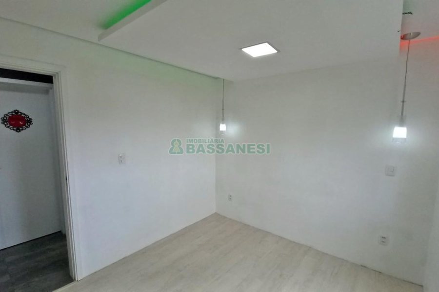 Apartamento com 42m², 2 dormitórios, 1 vaga, no bairro São Luiz em Caxias do Sul para Comprar
