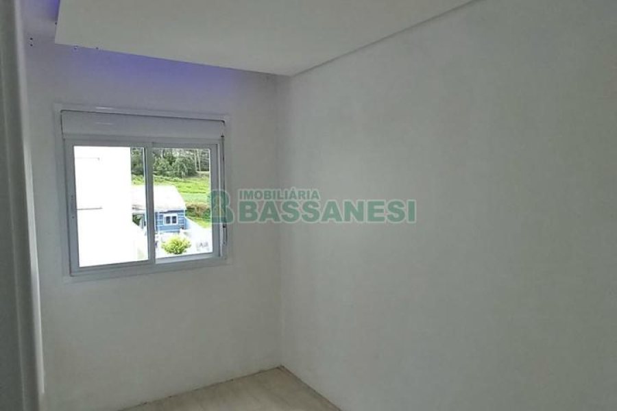 Apartamento com 42m², 2 dormitórios, 1 vaga, no bairro São Luiz em Caxias do Sul para Comprar