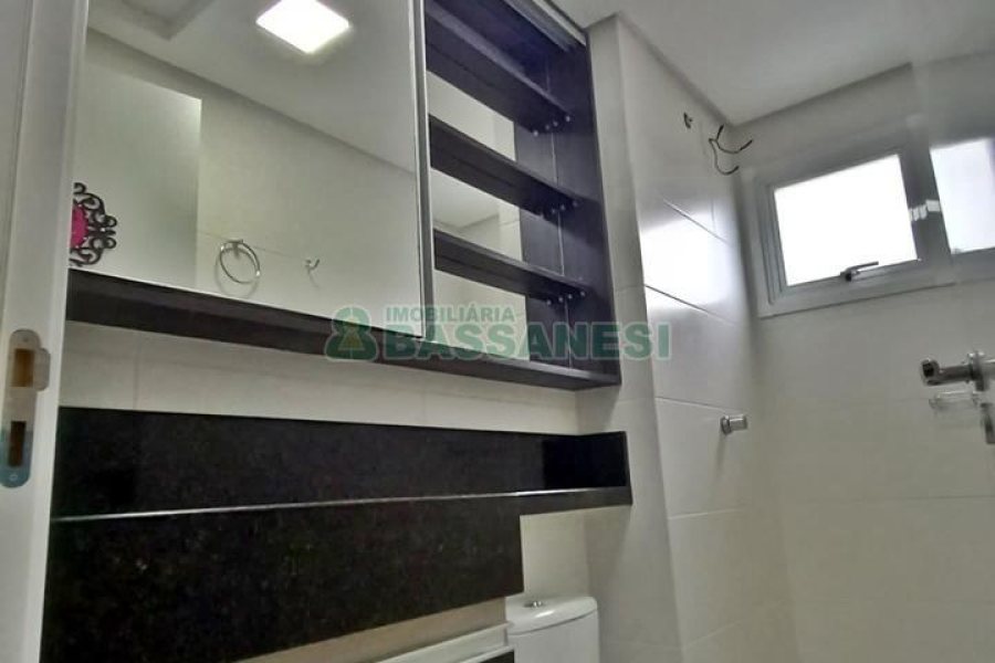 Apartamento com 42m², 2 dormitórios, 1 vaga, no bairro São Luiz em Caxias do Sul para Comprar