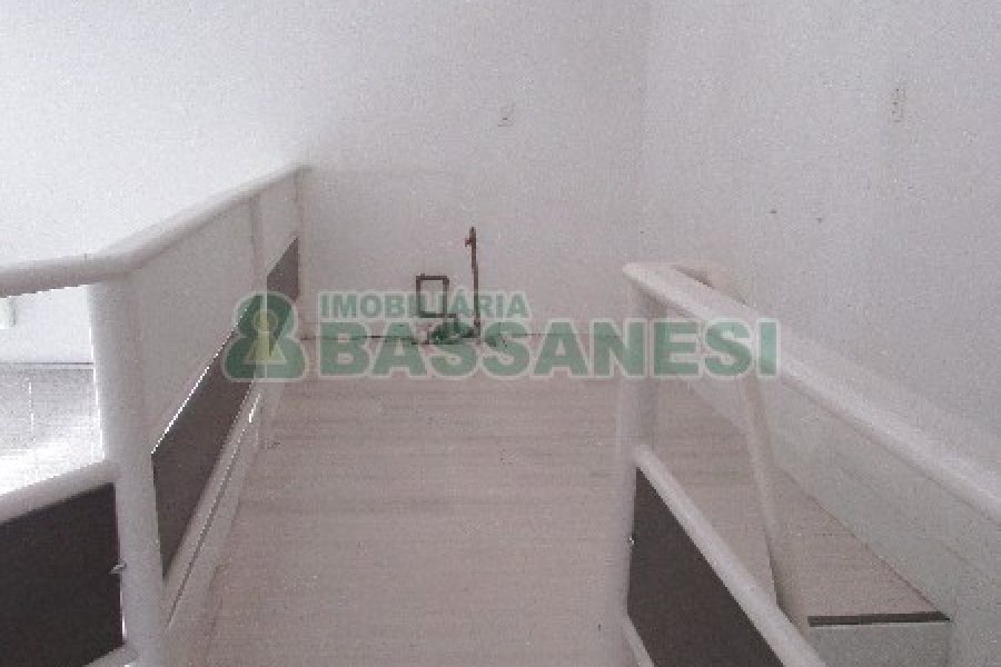 Loja com 196m², no bairro Centro em Caxias do Sul para Alugar