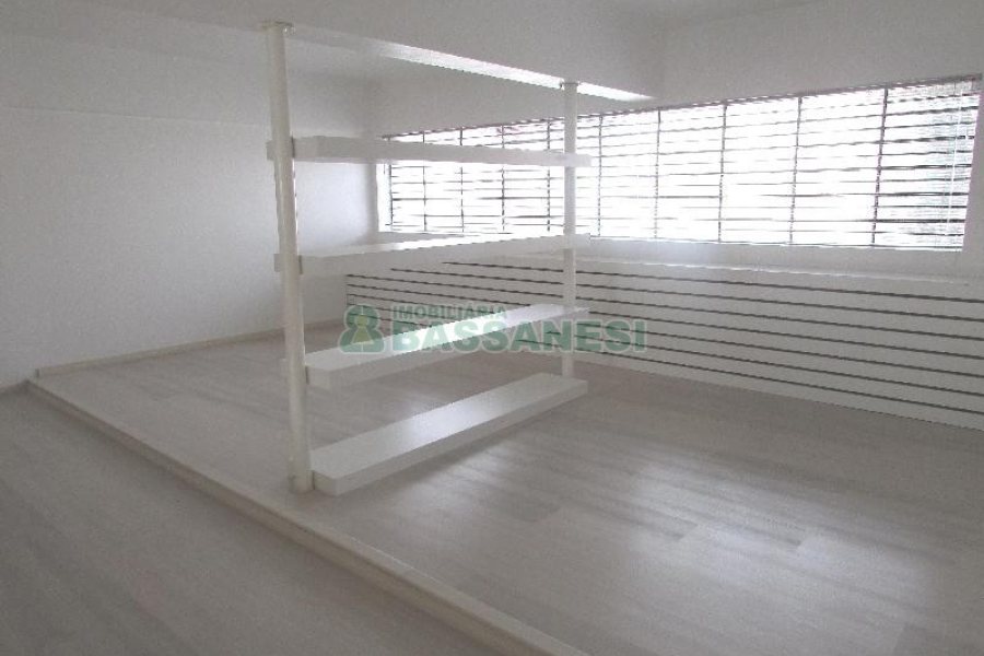 Loja com 196m², no bairro Centro em Caxias do Sul para Alugar