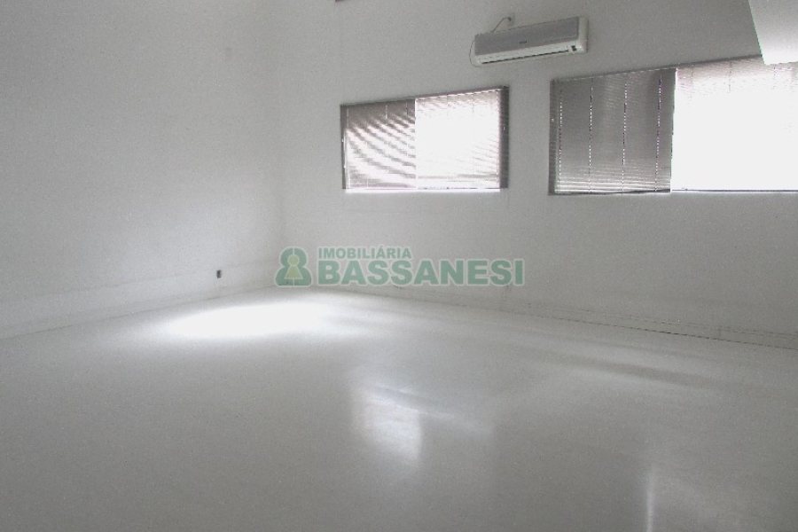 Loja com 196m², no bairro Centro em Caxias do Sul para Alugar