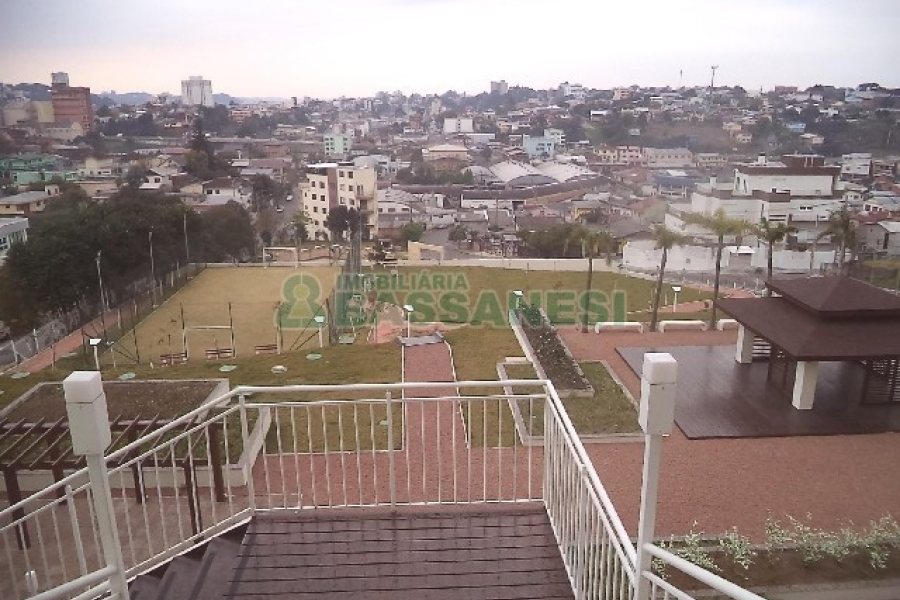 Apto Mobiliado com 144m², 3 dormitórios, 2 vagas, no bairro Cristo Redentor em Caxias do Sul para Alugar