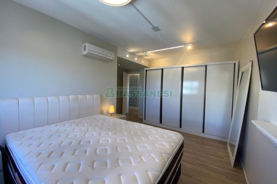 Apto Mobiliado com 144m², 3 dormitórios, 2 vagas, no bairro Cristo Redentor em Caxias do Sul para Alugar