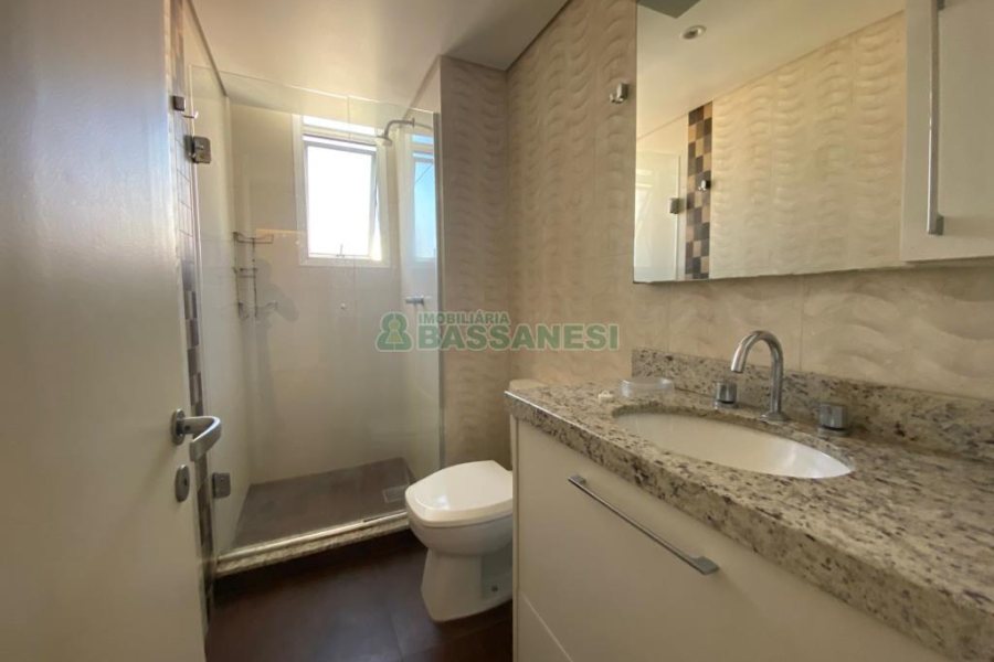 Apto Mobiliado com 144m², 3 dormitórios, 2 vagas, no bairro Cristo Redentor em Caxias do Sul para Alugar