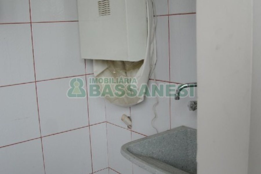 Apto Mobiliado com 35m², 1 dormitório, no bairro Centro em Caxias do Sul para Alugar