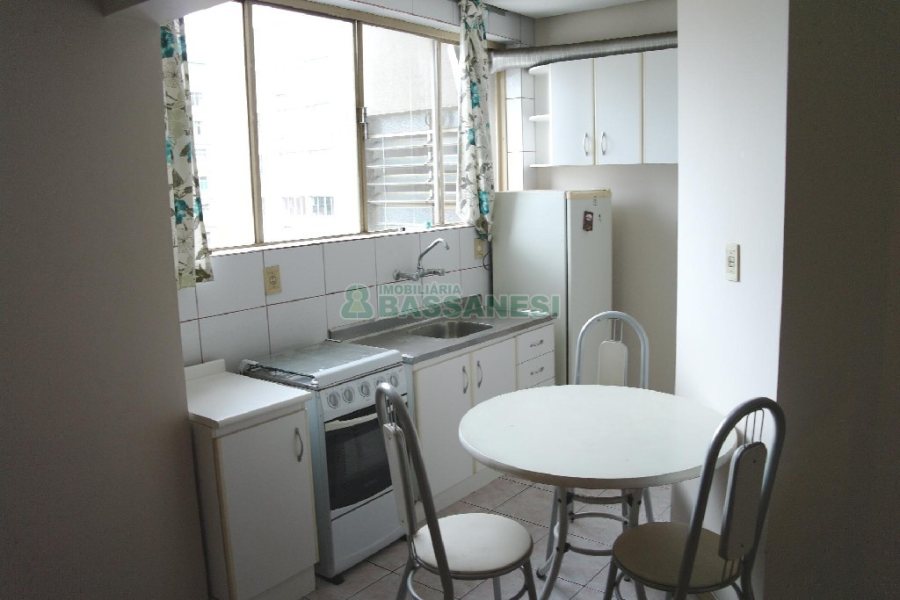 Apto Mobiliado com 35m², 1 dormitório, no bairro Centro em Caxias do Sul para Alugar