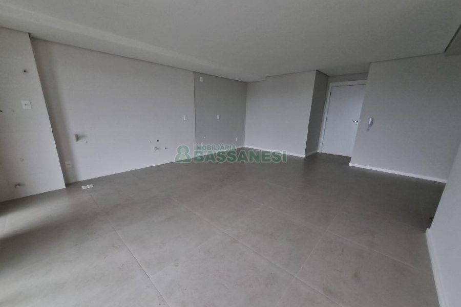 Apartamento com 110m², 2 dormitórios, 2 vagas, no bairro Petrópolis em Caxias do Sul para Alugar