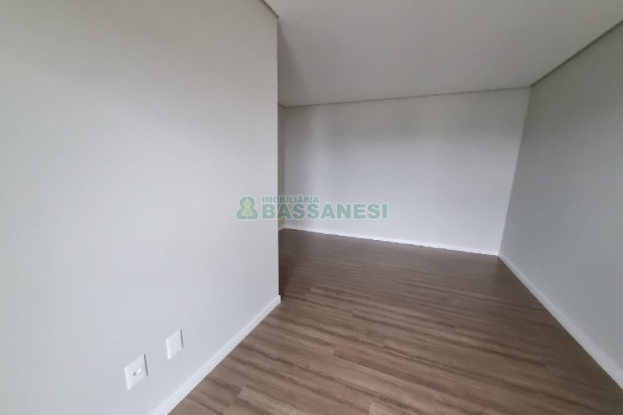 Apartamento com 110m², 2 dormitórios, 2 vagas, no bairro Petrópolis em Caxias do Sul para Alugar