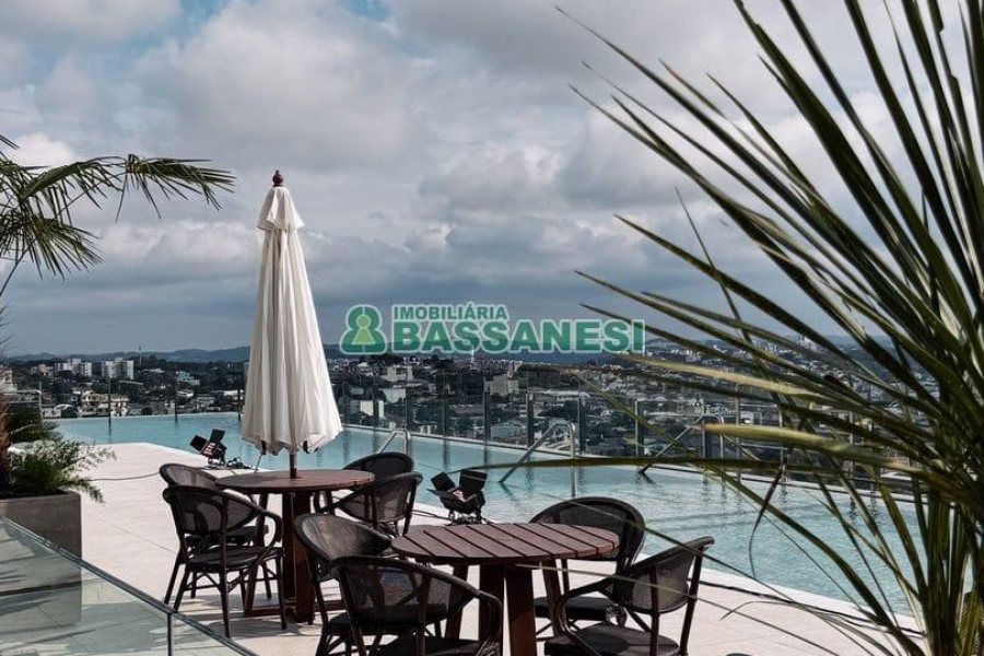 Apartamento com 110m², 2 dormitórios, 2 vagas, no bairro Petrópolis em Caxias do Sul para Alugar