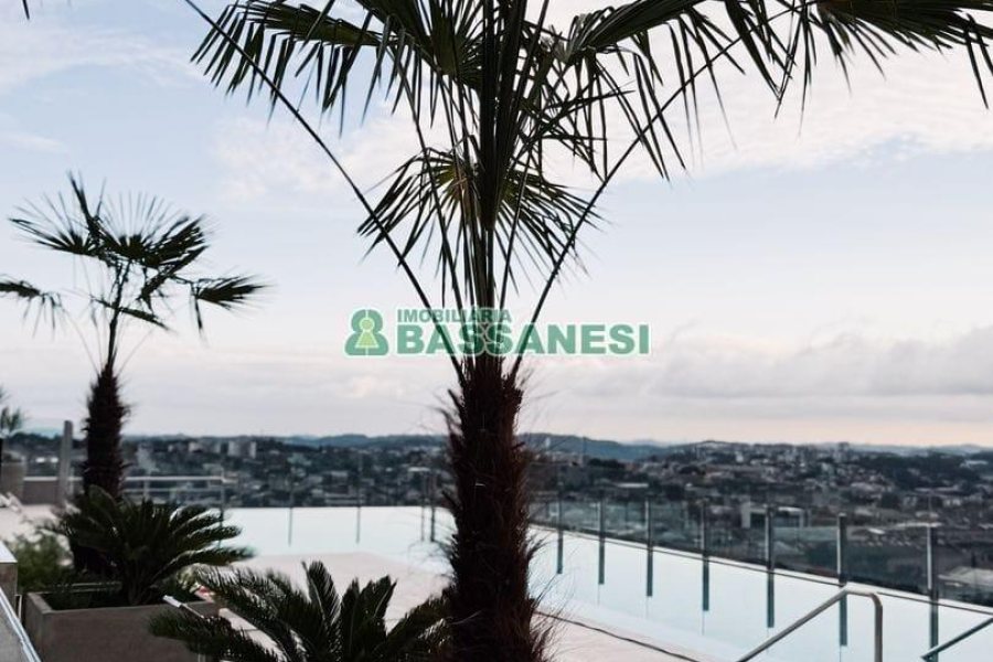 Apartamento com 110m², 2 dormitórios, 2 vagas, no bairro Petrópolis em Caxias do Sul para Alugar