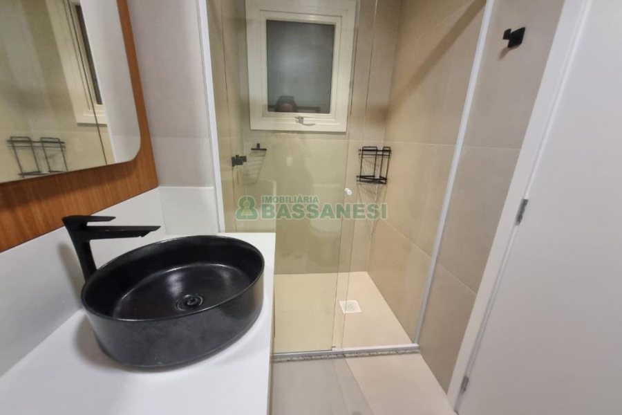 Apartamento com 110m², 3 dormitórios, 2 vagas, no bairro Petrópolis em Caxias do Sul para Alugar