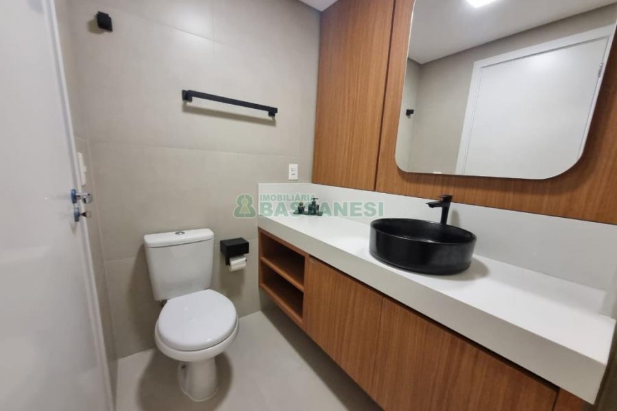 Apartamento com 110m², 3 dormitórios, 2 vagas, no bairro Petrópolis em Caxias do Sul para Alugar
