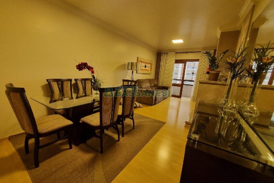 Apto Mobiliado com 132m², 3 dormitórios, 2 vagas, no bairro São Pelegrino em Caxias do Sul para Alugar