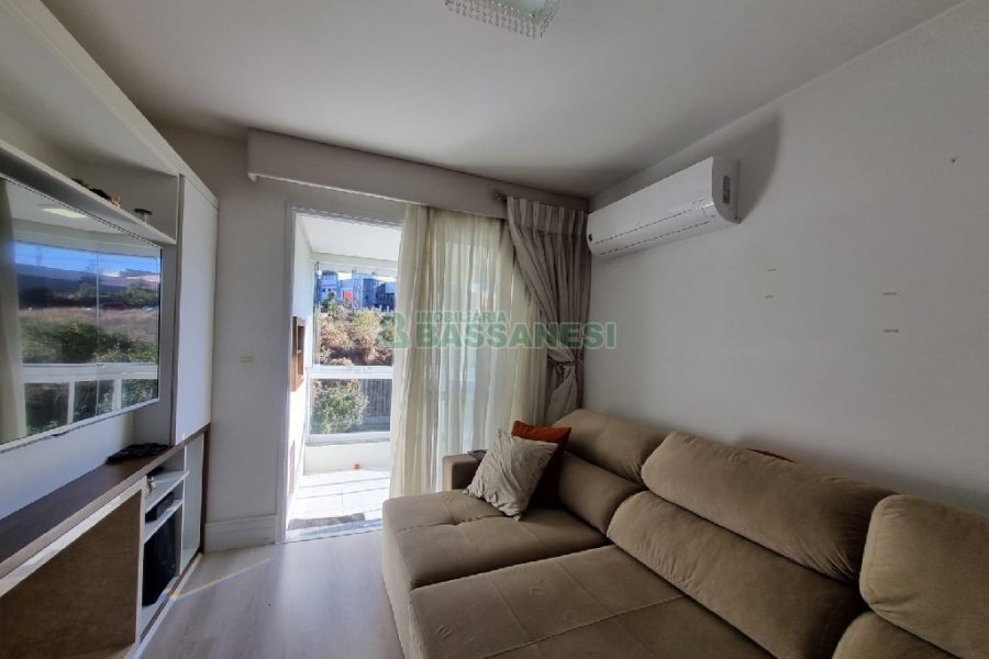 Apto Mobiliado com 90m², 2 dormitórios, 2 vagas, no bairro Cinqüentenário em Caxias do Sul para Alugar ou Comprar