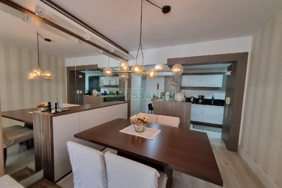 Apto Mobiliado com 90m², 2 dormitórios, 2 vagas, no bairro Cinqüentenário em Caxias do Sul para Alugar ou Comprar