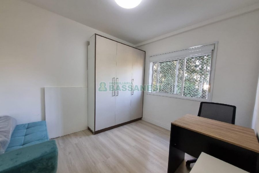 Apto Mobiliado com 90m², 2 dormitórios, 2 vagas, no bairro Cinqüentenário em Caxias do Sul para Alugar ou Comprar