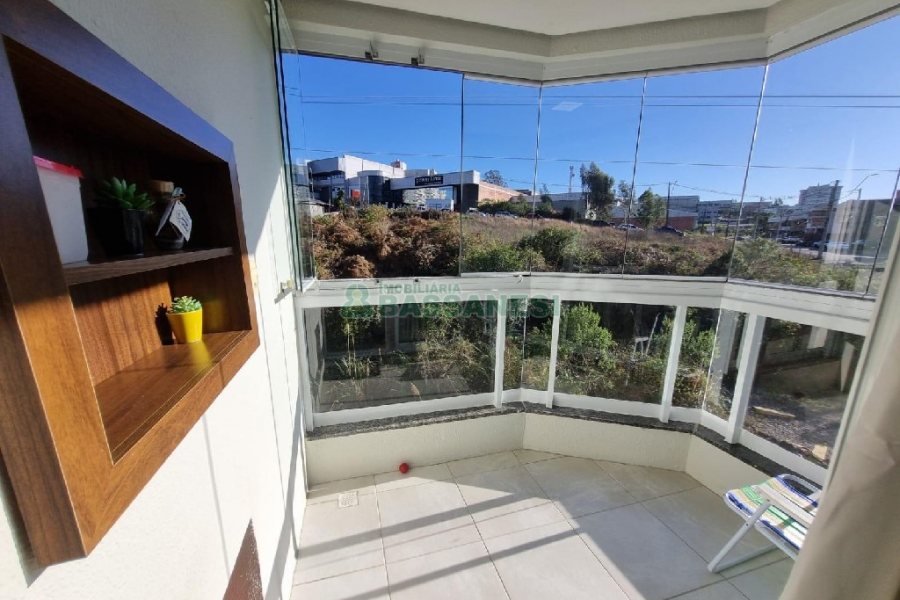 Apto Mobiliado com 90m², 2 dormitórios, 2 vagas, no bairro Cinqüentenário em Caxias do Sul para Alugar ou Comprar