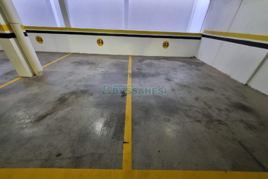 Apto Mobiliado com 90m², 2 dormitórios, 2 vagas, no bairro Cinqüentenário em Caxias do Sul para Alugar ou Comprar