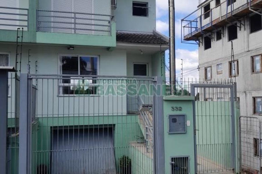 Sobrado com 140m², 3 dormitórios, 1 vaga, no bairro Jardim Eldorado em Caxias do Sul para Comprar