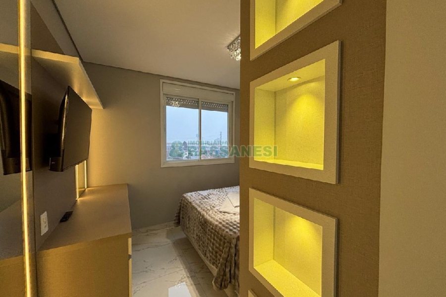 Apto Mobiliado com 55m², 2 dormitórios, 2 vagas, no bairro De Lazzer em Caxias do Sul para Alugar