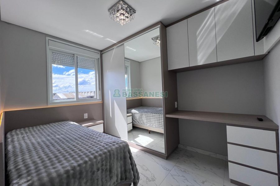 Apto Mobiliado com 55m², 2 dormitórios, 2 vagas, no bairro De Lazzer em Caxias do Sul para Alugar