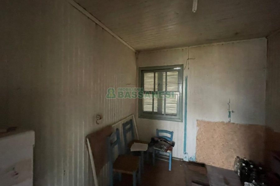 Casa com 360m², 2 dormitórios, no bairro Nossa Senhora de Fátima em Caxias do Sul para Comprar