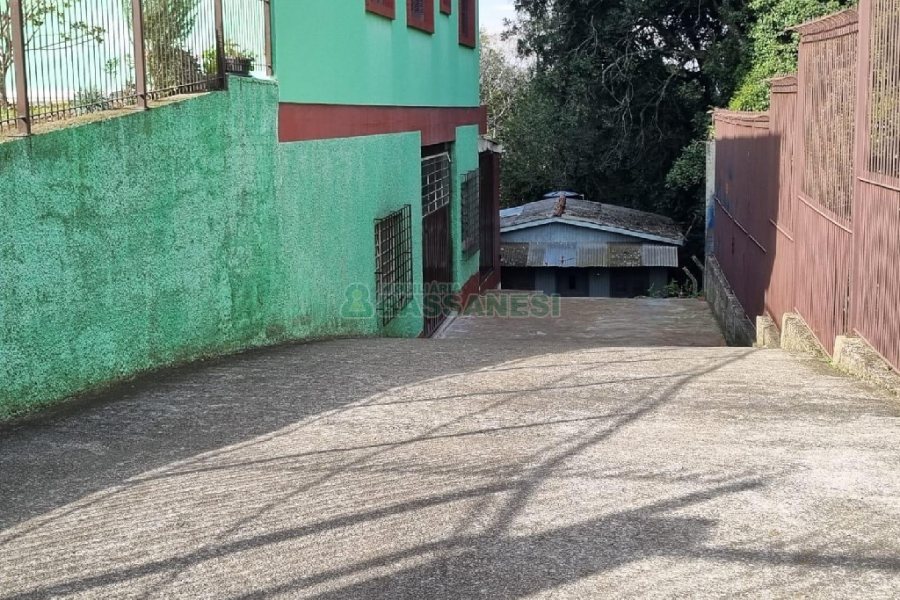 Pavilhão com 145m², 2 vagas, no bairro Bela Vista em Caxias do Sul para Alugar