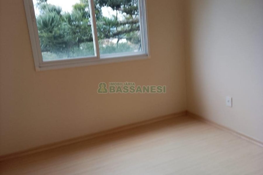 Apartamento com 56m², 2 dormitórios, 1 vaga, no bairro Salgado Filho em Caxias do Sul para Comprar