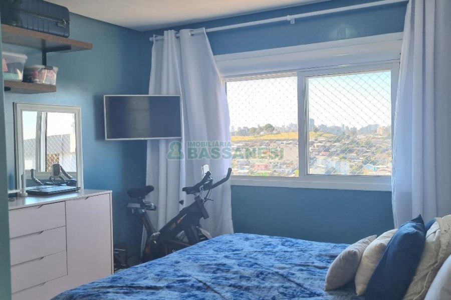 Apartamento com 80m², 2 dormitórios, 1 vaga, no bairro Charqueadas em Caxias do Sul para Comprar