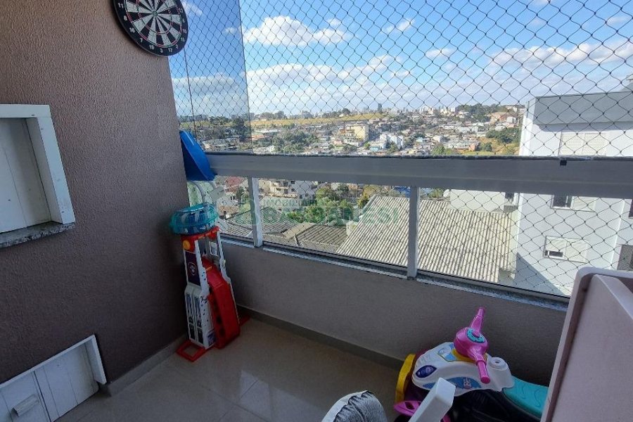 Apartamento com 80m², 2 dormitórios, 1 vaga, no bairro Charqueadas em Caxias do Sul para Comprar