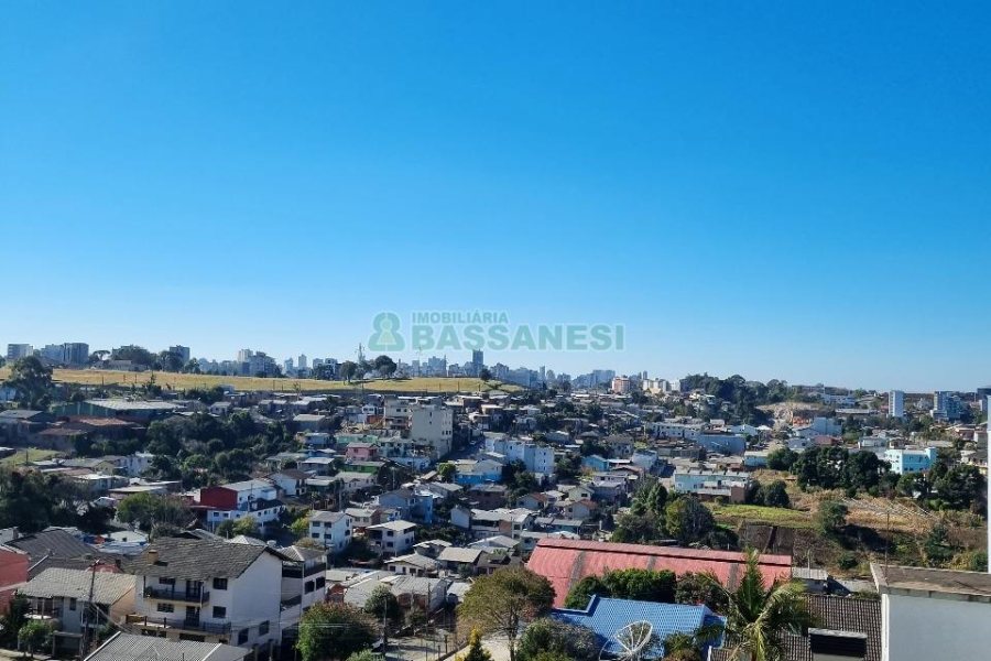 Apartamento com 80m², 2 dormitórios, 1 vaga, no bairro Charqueadas em Caxias do Sul para Comprar