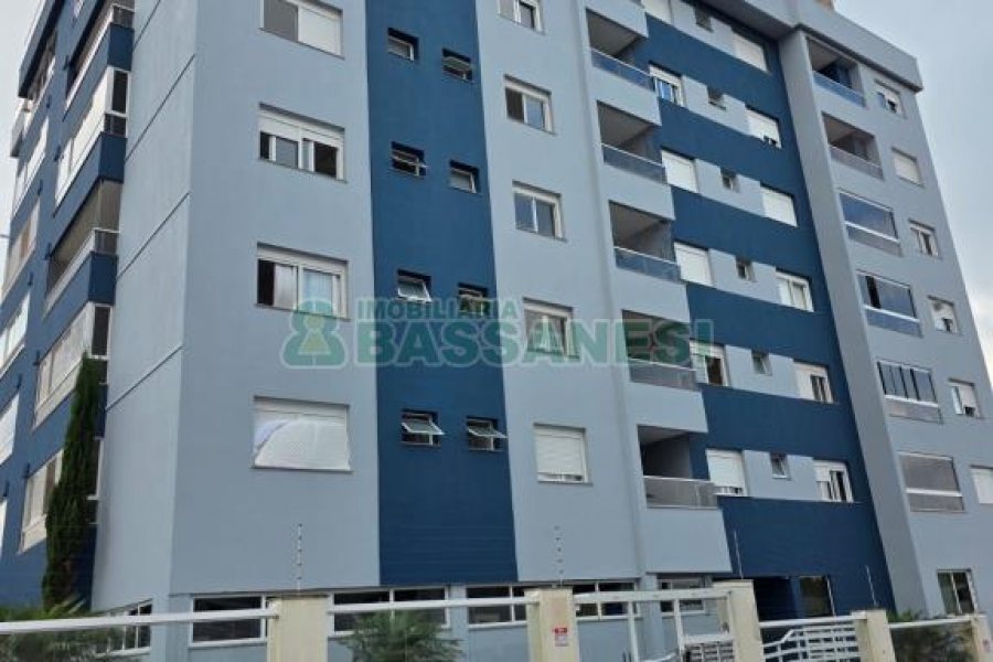 Apartamento com 80m², 2 dormitórios, 1 vaga, no bairro Charqueadas em Caxias do Sul para Comprar