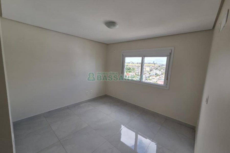 Apartamento com 80m², 2 dormitórios, 1 vaga, no bairro Charqueadas em Caxias do Sul para Comprar