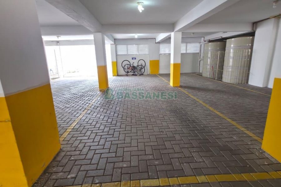 Apartamento com 80m², 2 dormitórios, 1 vaga, no bairro Charqueadas em Caxias do Sul para Comprar