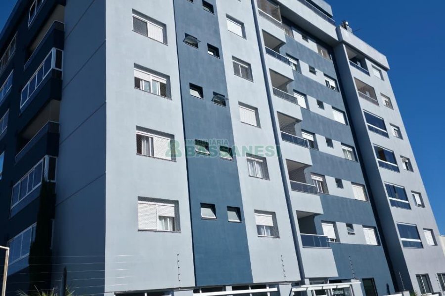 Apartamento com 80m², 2 dormitórios, 1 vaga, no bairro Charqueadas em Caxias do Sul para Comprar