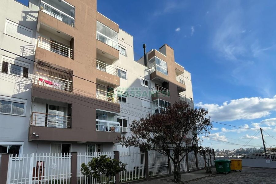 Apartamento com 100m², 3 dormitórios, 6 vagas, no bairro De Lazzer em Caxias do Sul para Comprar