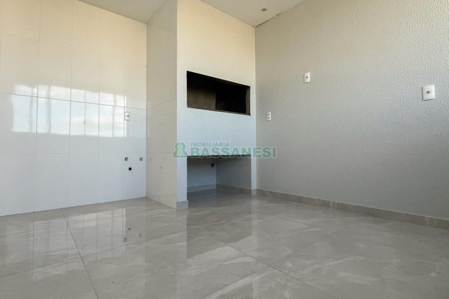 Apartamento com 100m², 3 dormitórios, 6 vagas, no bairro De Lazzer em Caxias do Sul para Comprar