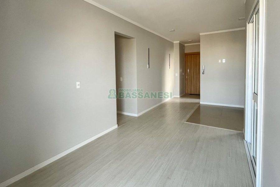Apartamento com 100m², 3 dormitórios, 6 vagas, no bairro De Lazzer em Caxias do Sul para Comprar