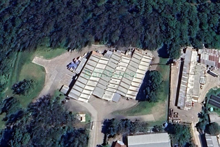 Pavilhão com 2190m², no bairro Santa Fé em Caxias do Sul para Alugar