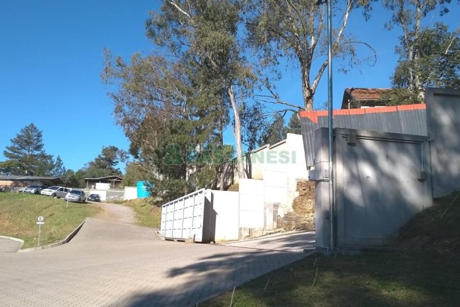 Pavilhão com 2190m², no bairro Santa Fé em Caxias do Sul para Alugar