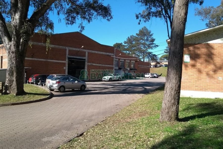 Pavilhão com 2190m², no bairro Santa Fé em Caxias do Sul para Alugar